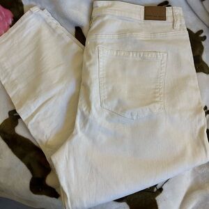 American Eagle White mom jeans